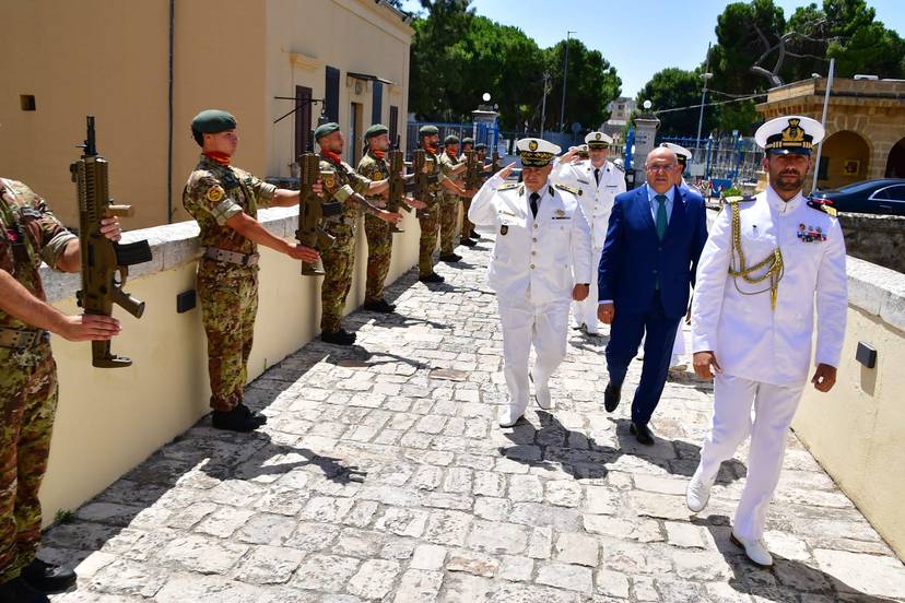 Reception of the training ship "Soummam" and the sailing ship "El Mellah" during their stopover at the port of Brindisi, Italy.